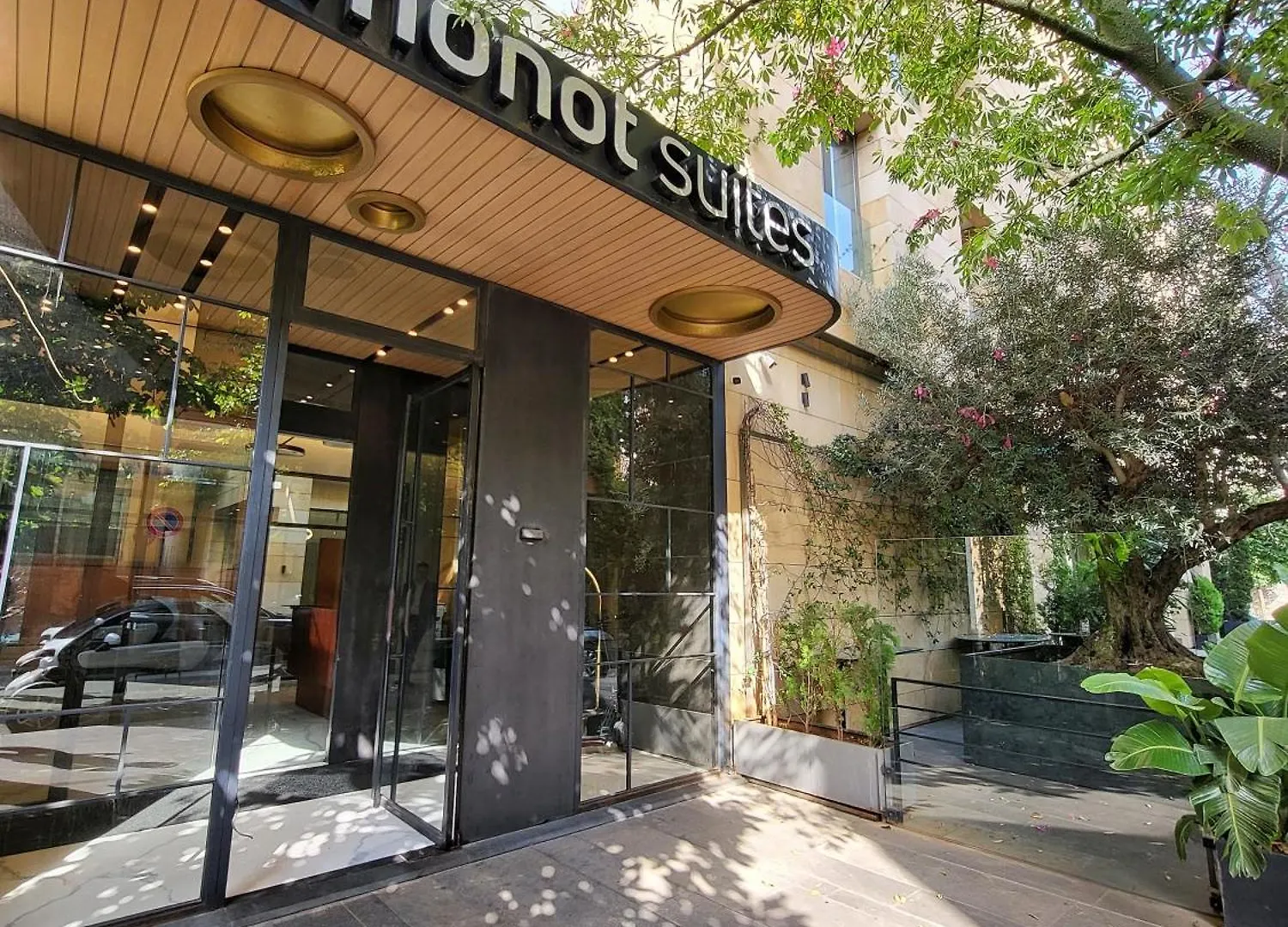 Ξενοδοχείο Monot Suites Βηρυτός